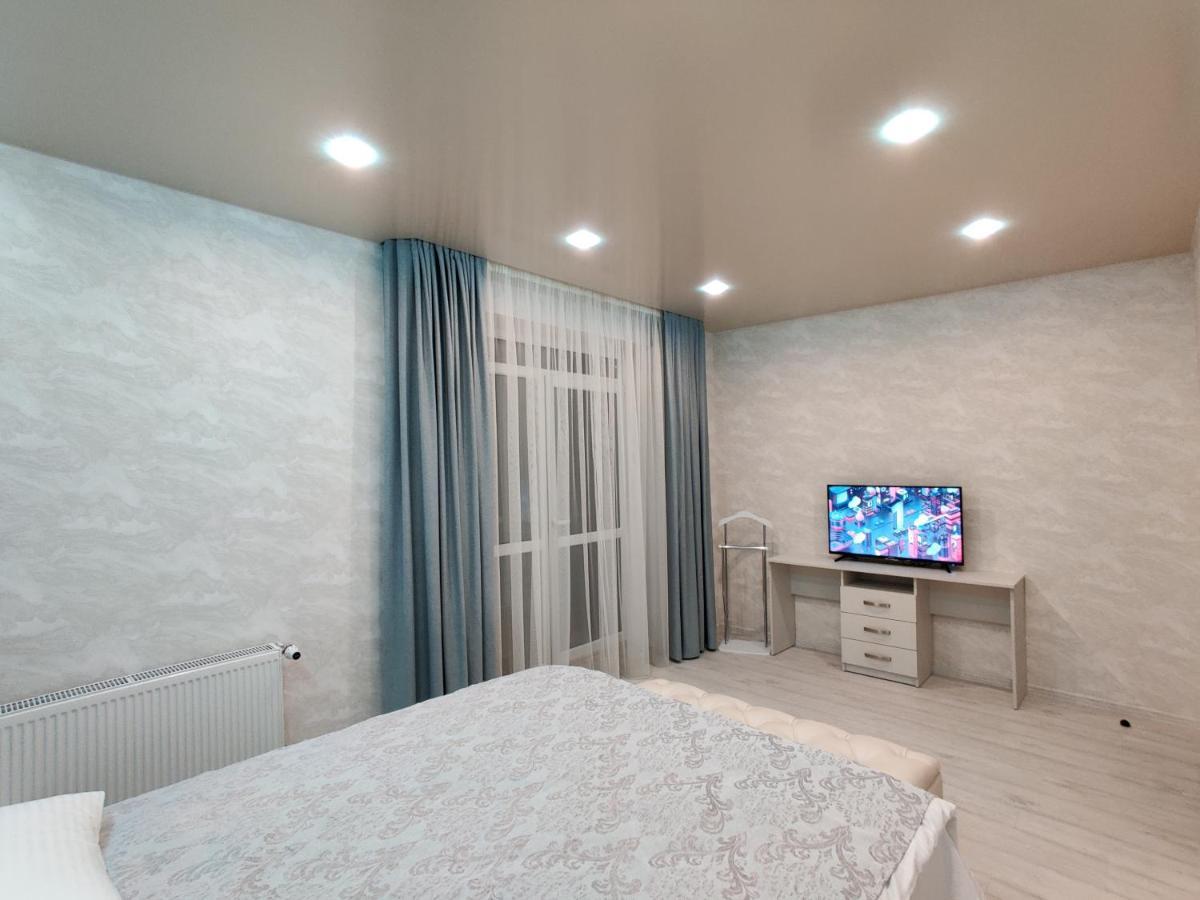 Yarovytsya Vip In The Center Apartman Luck Kültér fotó